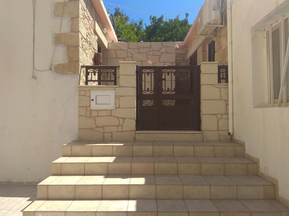Stonehouse Villa Skopi Skopi  Ngoại thất bức ảnh